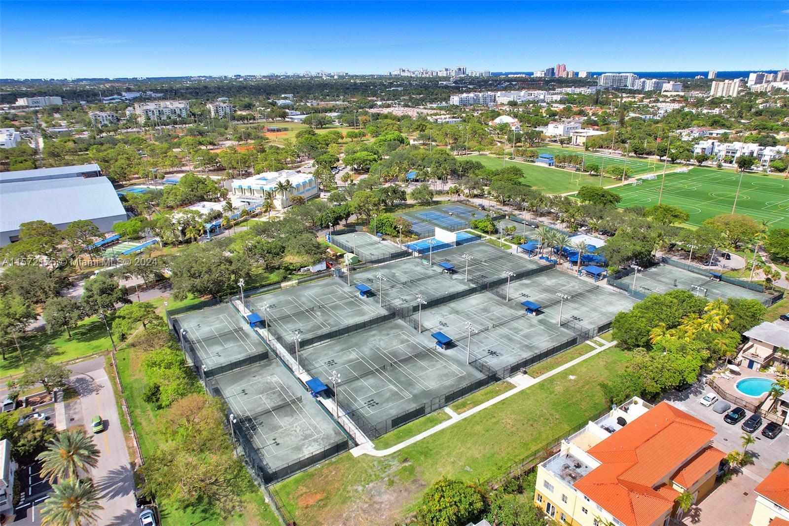 925 NE 6th St, Fort Lauderdale, Florida 33304, 3 Bedrooms Bedrooms, ,3 BathroomsBathrooms,Residential,For Sale,925 NE 6th St,A11572175
