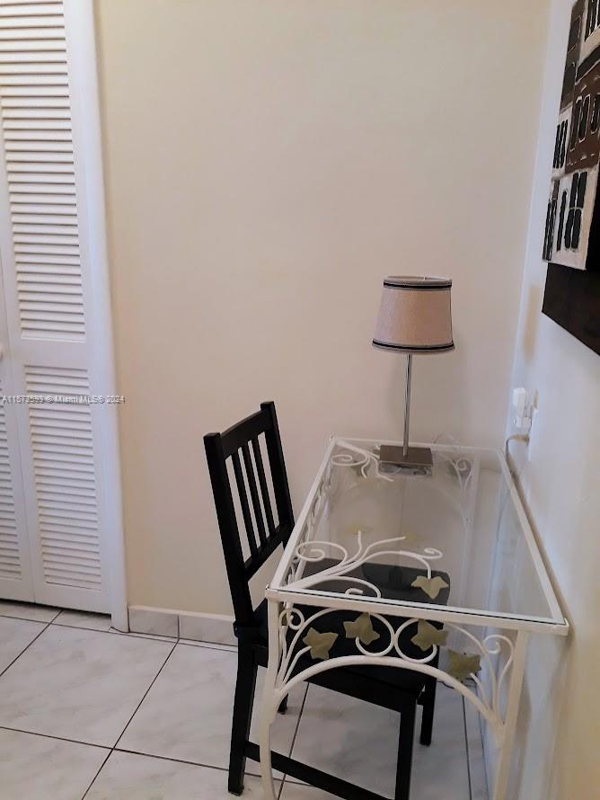 215 SE 3rd Ave 104A, Hallandale Beach, Florida 33009, 1 Bedroom Bedrooms, ,1 BathroomBathrooms,Residentiallease,For Rent,215 SE 3rd Ave 104A,A11573593