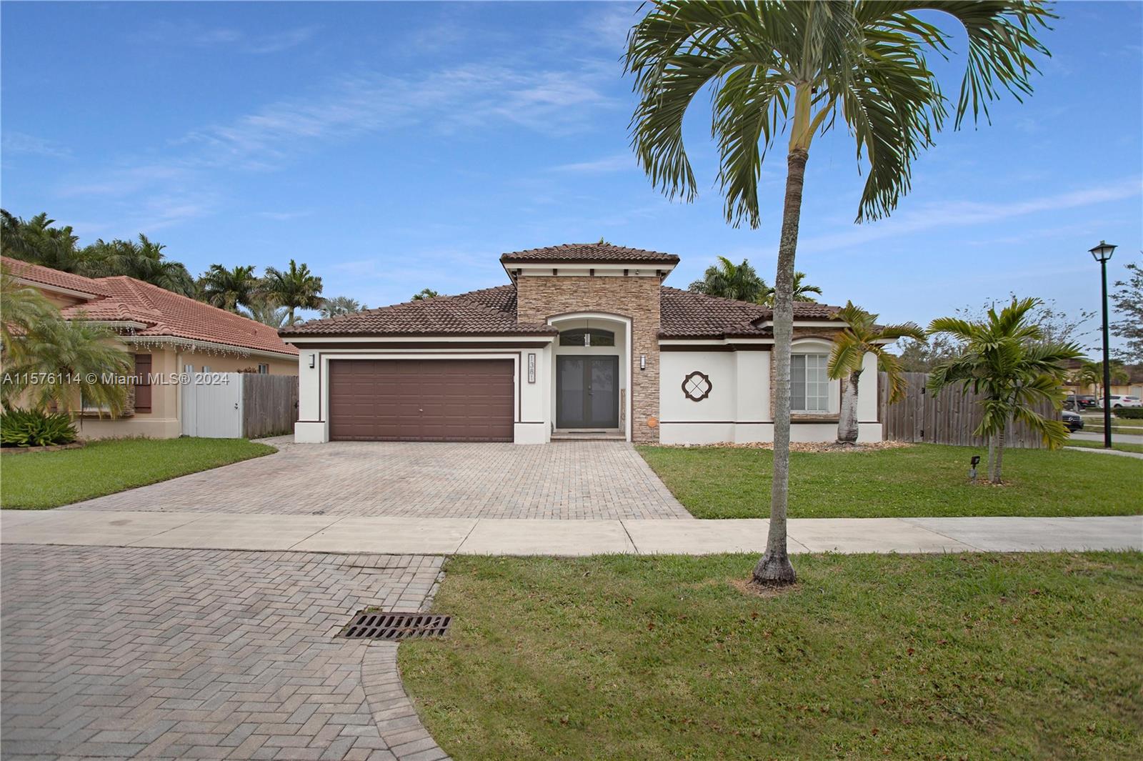 1381 SW 155th Ave  For Sale A11576114, FL