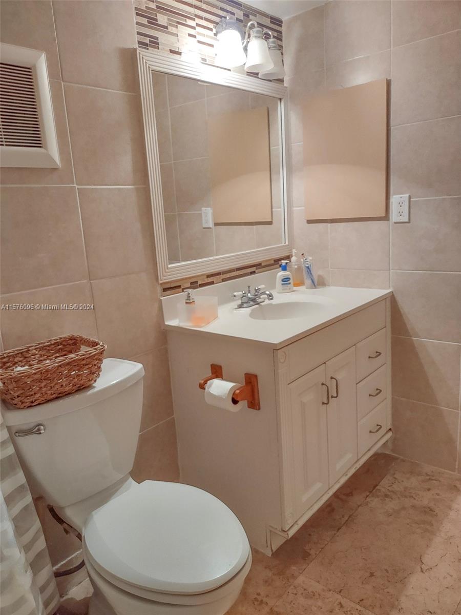 16851 NE 23rd Ave A619, North Miami Beach, Florida 33160, 1 Bedroom Bedrooms, ,1 BathroomBathrooms,Residential,For Sale,16851 NE 23rd Ave A619,A11576096