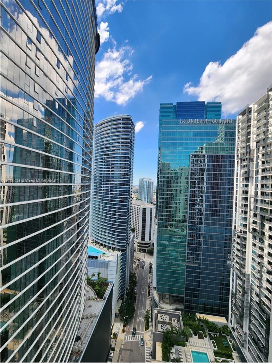 Furnished unit 2 bedrooms,2bathrooms,open kitchen, granite countertops, appliances, washer and dryer on theunit, walk-in closets,balcony offering partial views to port of Miami, and Miami river conjunction with biscayne bay,one assigned parking space,amenities including a grand pool deck, with a temperature-controlled swimming pool,fitness center with locker room, kids play area, club room with billiards, yoga studio, 24hs security and valetparking.Met 1 has the best location in downtown, walk to Whole Foods Market, Bayfront Park, metro mover,Novikov Restaurant, Joe & the Juice downstairs plus 17-screen Silverspot Cinema. Building offers luxurious lifestyle,
Driving Directions:
Broker Remarks:
FOR SHOWING INSTRUCTIONS Please use showing