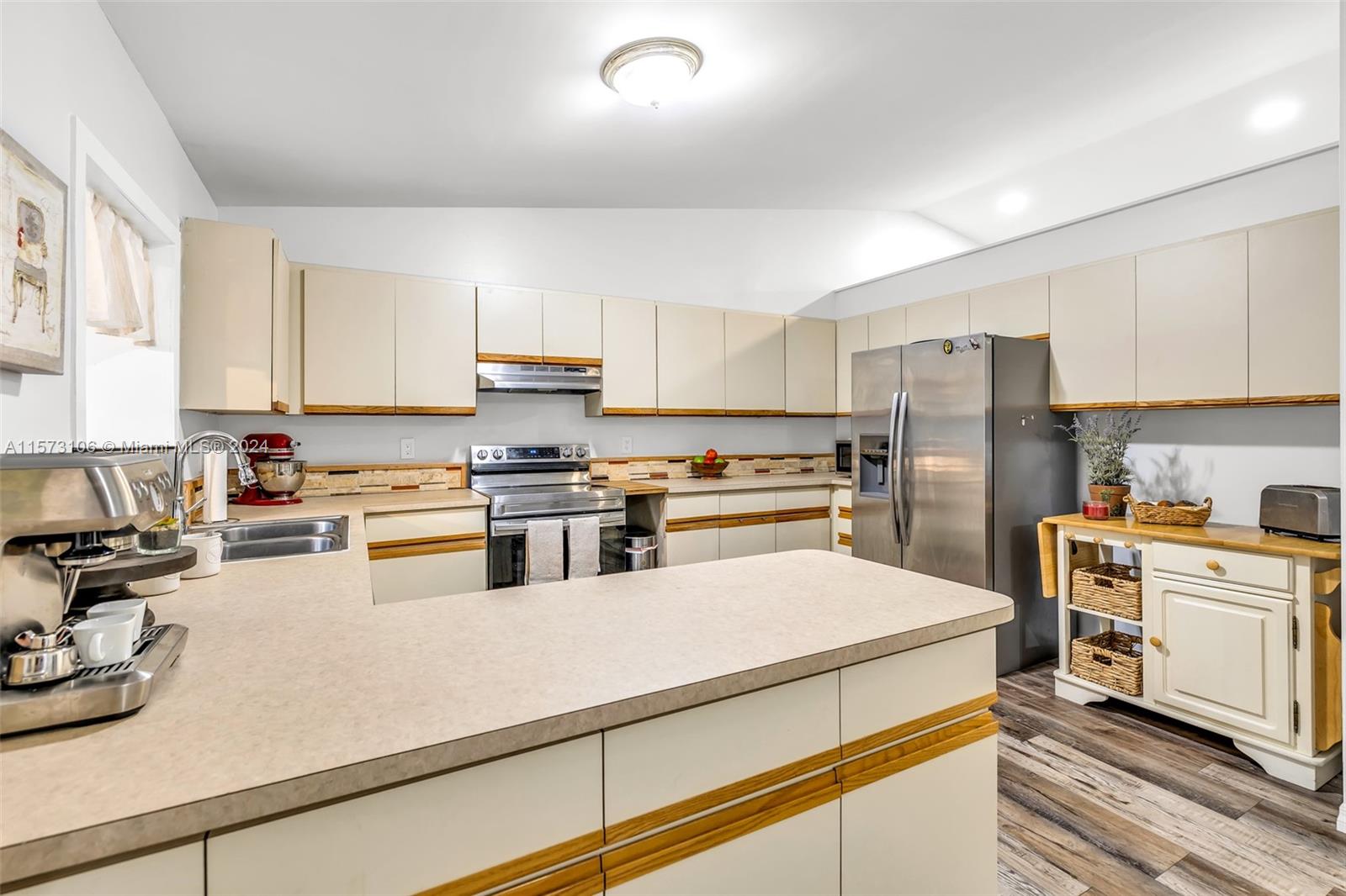 2504 NW 91st Ave, Coral Springs, Florida 33065, 4 Bedrooms Bedrooms, ,2 BathroomsBathrooms,Residential,For Sale,2504 NW 91st Ave,A11573106