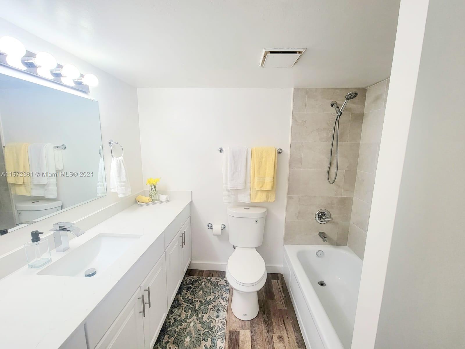 2999 NW 48th Ave 342, Lauderdale Lakes, Florida 33313, 2 Bedrooms Bedrooms, ,2 BathroomsBathrooms,Residential,For Sale,2999 NW 48th Ave 342,A11572381