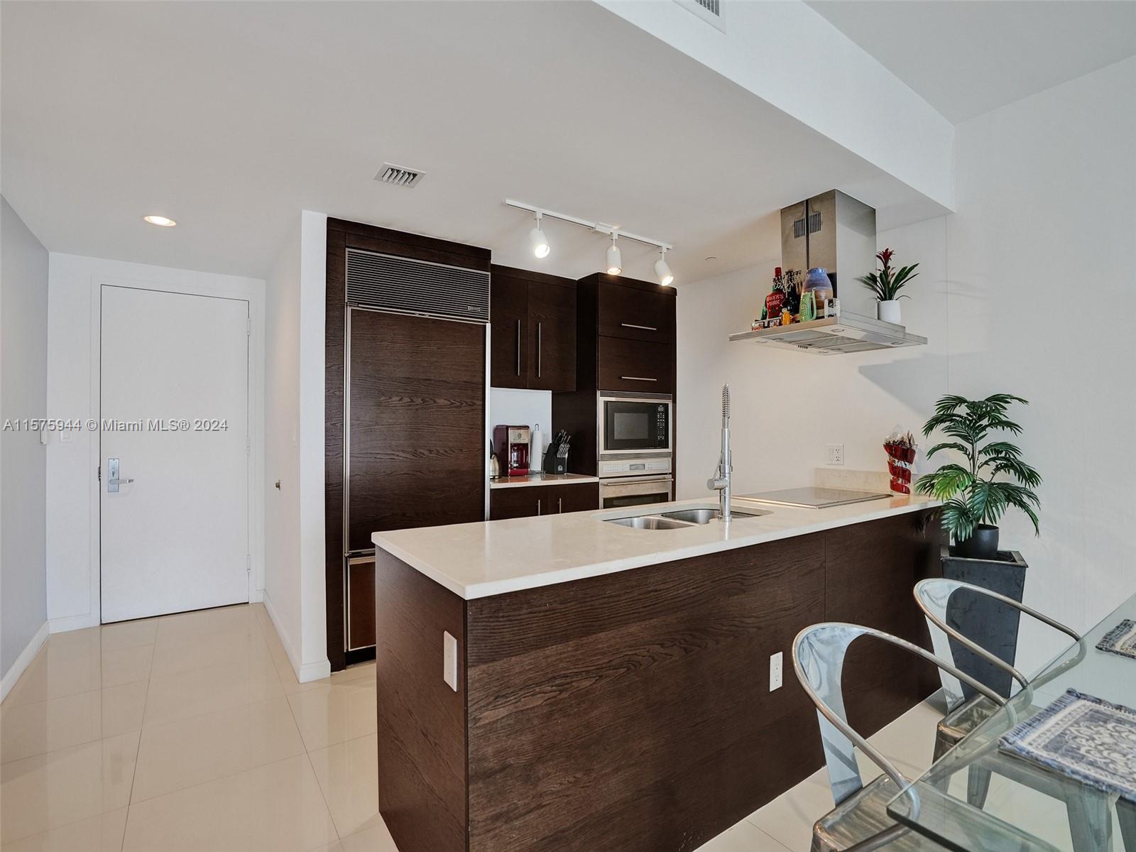 495 Brickell Ave 2107, Miami, Florida 33131, 1 Bedroom Bedrooms, ,1 BathroomBathrooms,Residential,For Sale,495 Brickell Ave 2107,A11575944