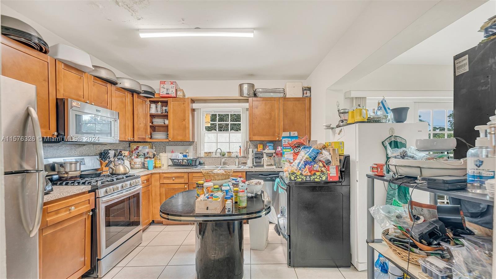 Listing Photo 6