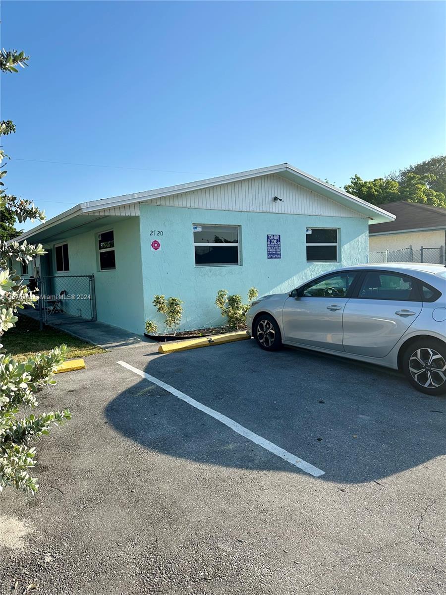 2720 NW 15th St, Fort Lauderdale, Florida 33311, ,Residentialincome,For Sale,2720 NW 15th St,A11576303