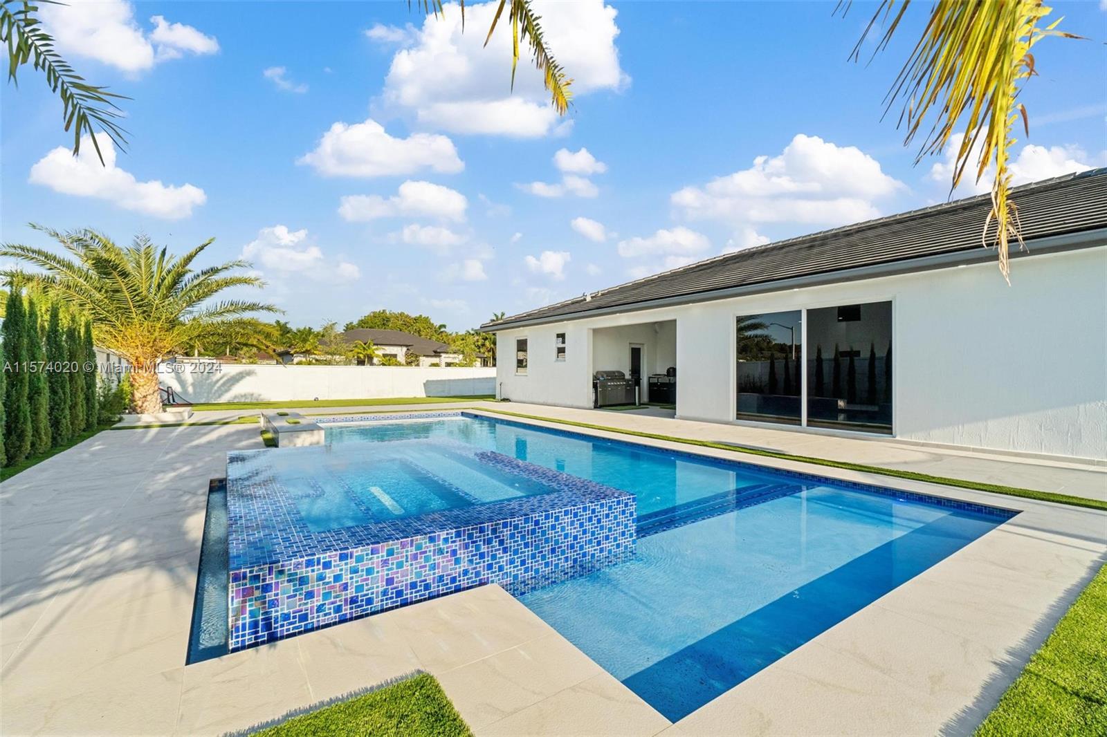 13305 SW 190th Ter 13305, Miami, Florida 33177, 5 Bedrooms Bedrooms, ,4 BathroomsBathrooms,Residentiallease,For Rent,13305 SW 190th Ter 13305,A11574020