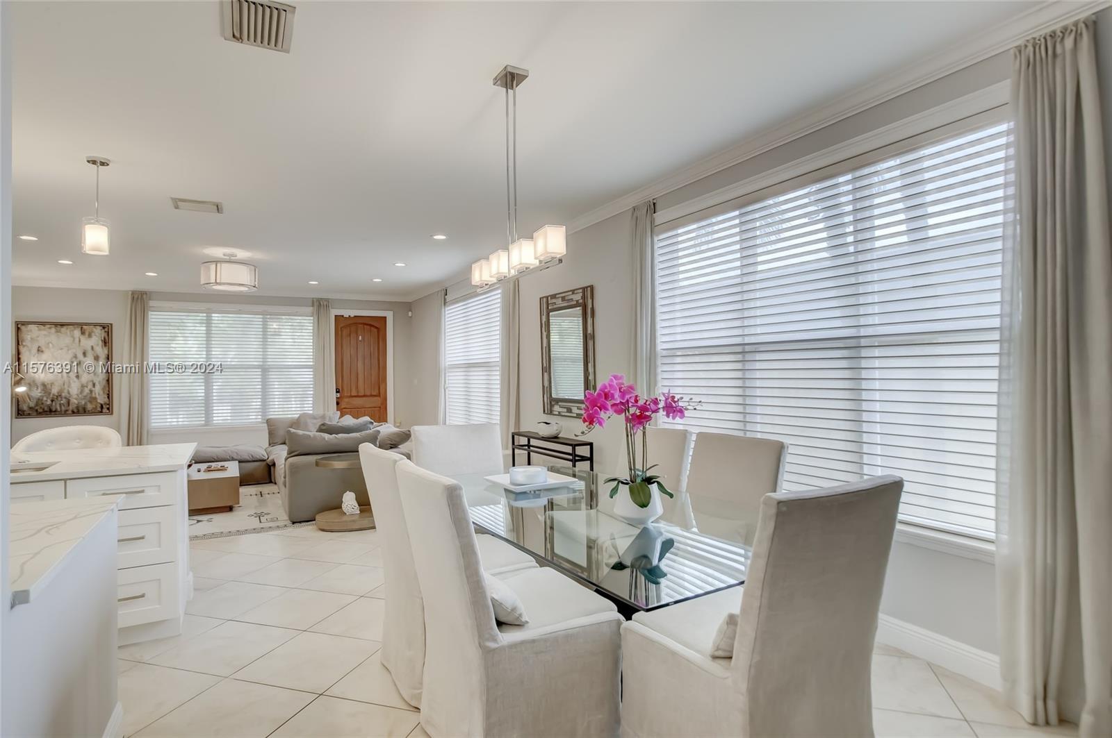 605 SW 10th St, Fort Lauderdale, Florida 33315, 3 Bedrooms Bedrooms, ,2 BathroomsBathrooms,Residentiallease,For Rent,605 SW 10th St,A11576391