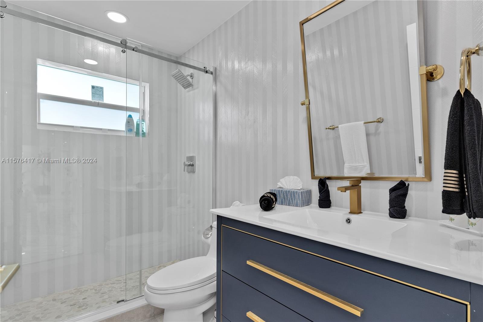 201 Calle Grande Dr, Hollywood, Florida 33021, 4 Bedrooms Bedrooms, ,3 BathroomsBathrooms,Residential,For Sale,201 Calle Grande Dr,A11576417