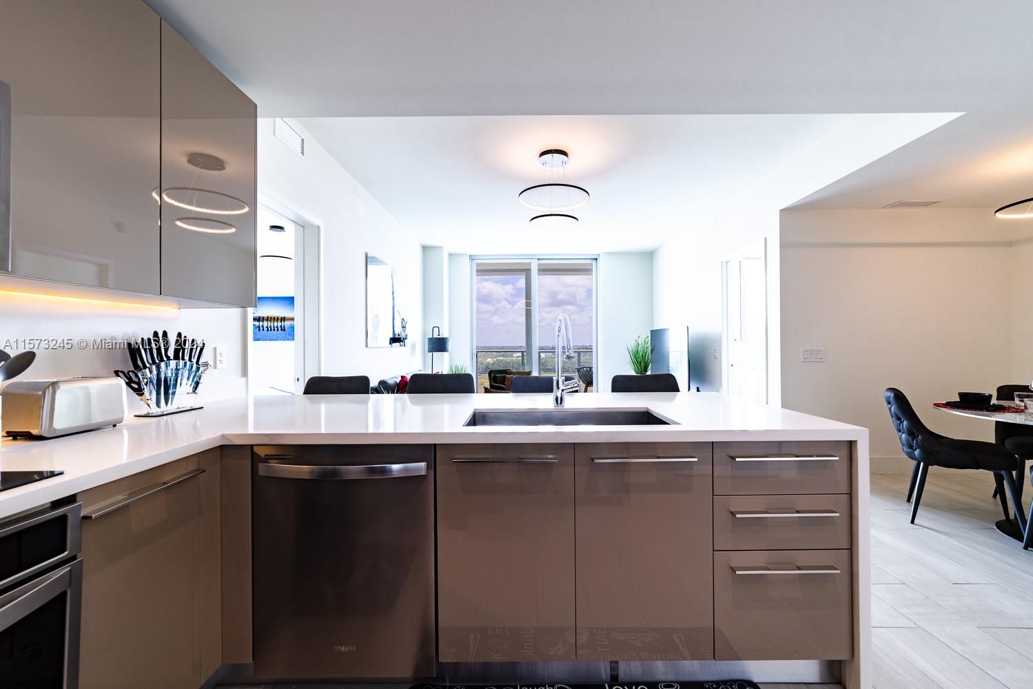 2000 Metropica Way 806, Sunrise, Florida 33323, 2 Bedrooms Bedrooms, ,2 BathroomsBathrooms,Residentiallease,For Rent,2000 Metropica Way 806,A11573245