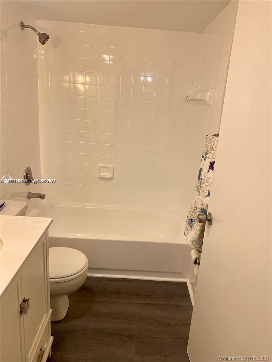 1740 NW N River Dr 325, Miami, Florida 33125, 1 Bedroom Bedrooms, ,1 BathroomBathrooms,Residentiallease,For Rent,1740 NW N River Dr 325,A11575861