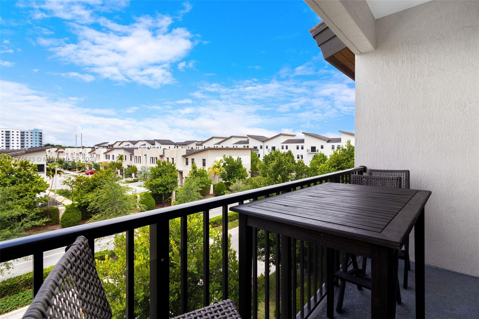 8151 NW 104th Ave 31, Doral, Florida 33178, 3 Bedrooms Bedrooms, ,2 BathroomsBathrooms,Residential,For Sale,8151 NW 104th Ave 31,A11574643