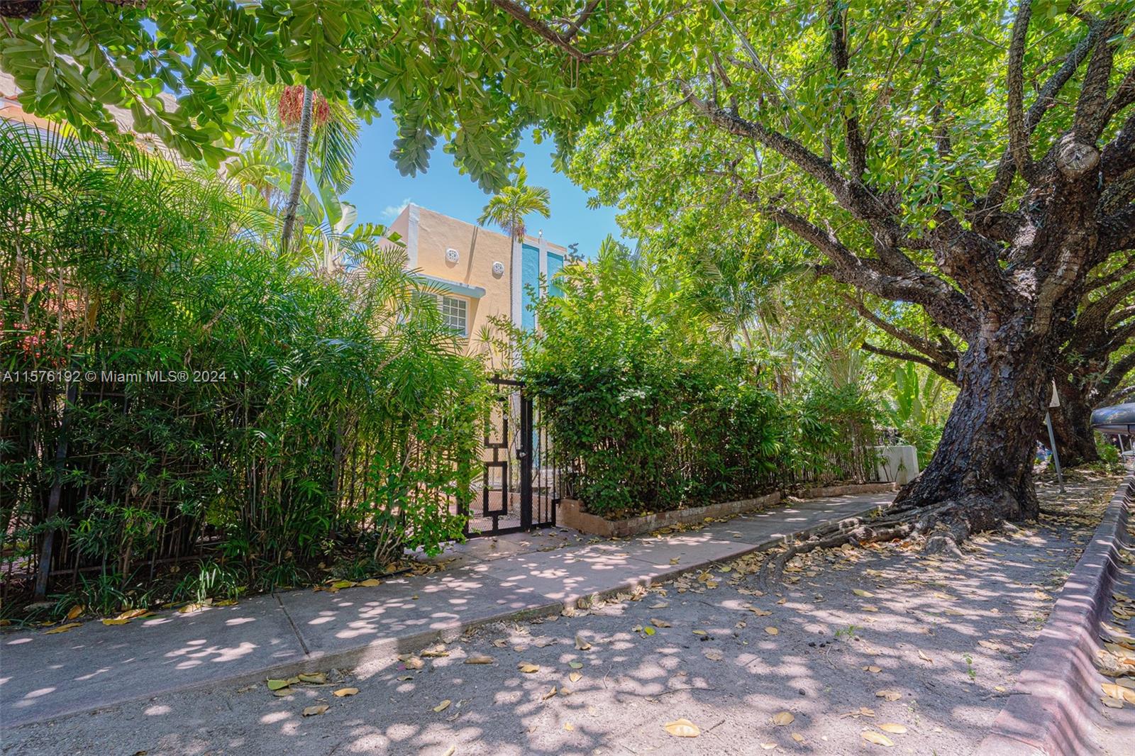 1351 Meridian Ave 10, Miami Beach, Florida 33139, 1 Bedroom Bedrooms, ,1 BathroomBathrooms,Residentiallease,For Rent,1351 Meridian Ave 10,A11576192