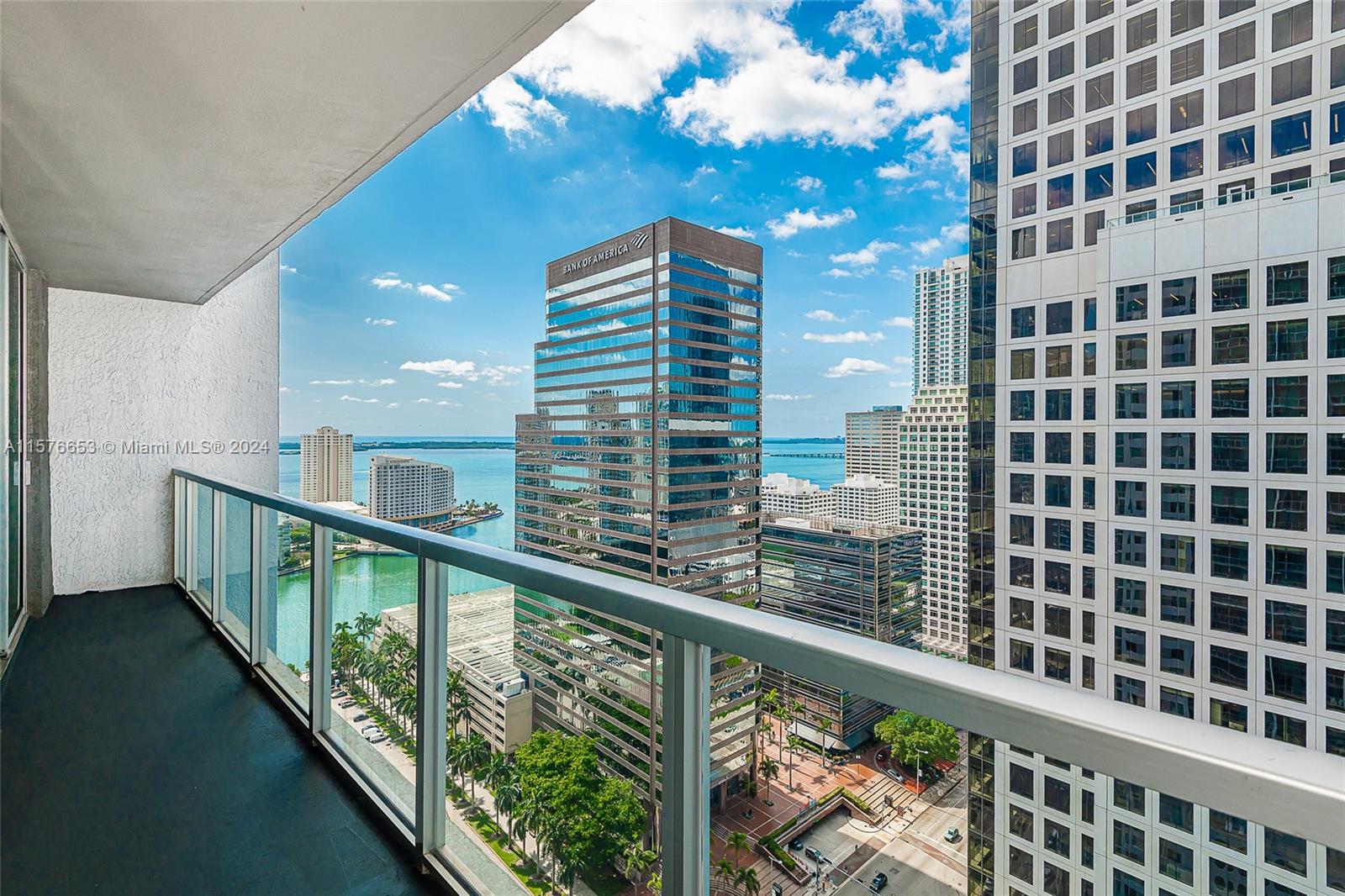 GORGEOUS 1/1 AT 500 BRICKELL (EAST TOWER)! STUNNING WATER/BAY, CITY/SKYLINE, BRICKELL CITY CTR VIEWS! EXCELLENT LOCATION. SOUGHT AFTER BRICKELL AVENUE. 31ST FLOOR UNIT. HUGE BALCONY. EURO STYLE KITCHEN. QUARTZ C-TOPS. S/S APPLIANCES. WASHER/DRYER IN UNIT. SPACIOUS LIVING/DINING ROOM AREA OFFER NATURAL SUNLIGHT. MASTER BEDROOM FEATURES LARGE WALKIN CLOSET. MODERN BATHROOM FEATURES BOTH TUB + SHOWER. LUXURY BUILDING FEATURES INVITING LOBBY, 24HR ATTENDED FRONT DESK, 2 POOLS (INCLUDING ROOFTOP), THEATER, PARTY/CLUB ROOM, GYM, SAUNA, VALET PARKING AND MUCH MORE. UNIT COMES WITH 1 ASSIGNED PARKING SPACE. HANDFUL OF DOWNSTAIRS RESTAURANTS & CAFES. ACROSS THE STREET FROM BRICKELL CITY CENTER, STEPS TO MARY BRICKELL VILLAGE, MIAMI RIVER & DOWNTOWN MIAMI. FRESHLY PAINTED AND READY FOR OCCUPANCY.