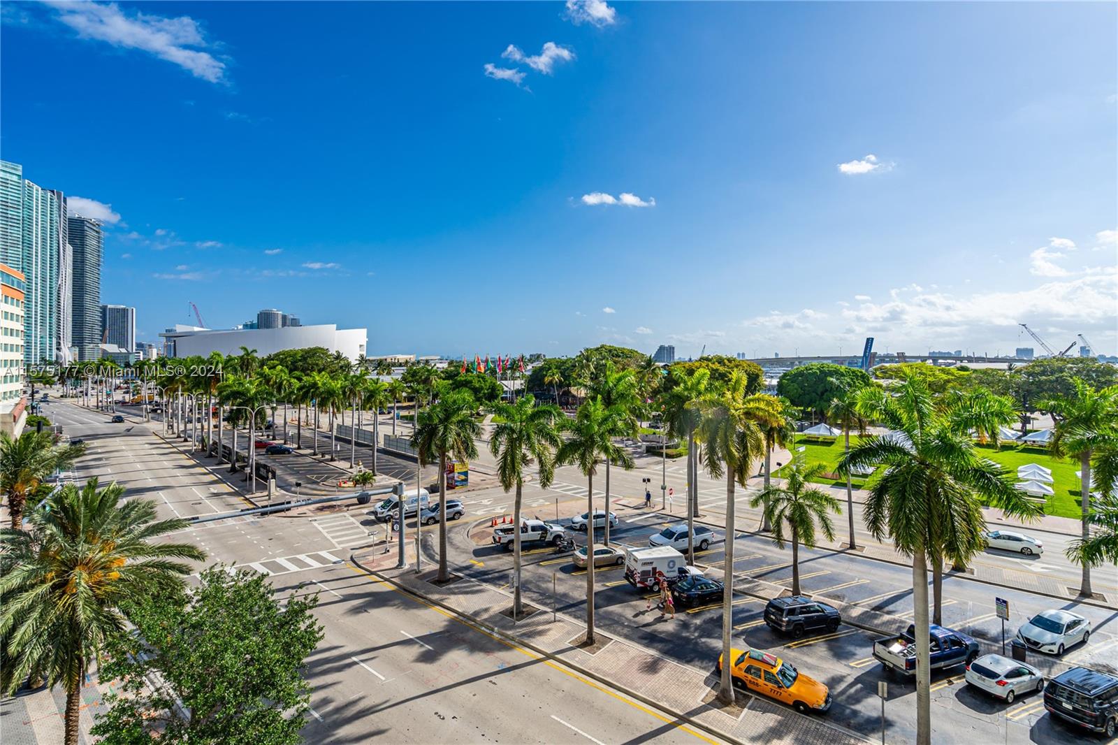 244 Biscayne Blvd 436, Miami, Florida 33132, 1 Bedroom Bedrooms, ,2 BathroomsBathrooms,Residentiallease,For Rent,244 Biscayne Blvd 436,A11575177