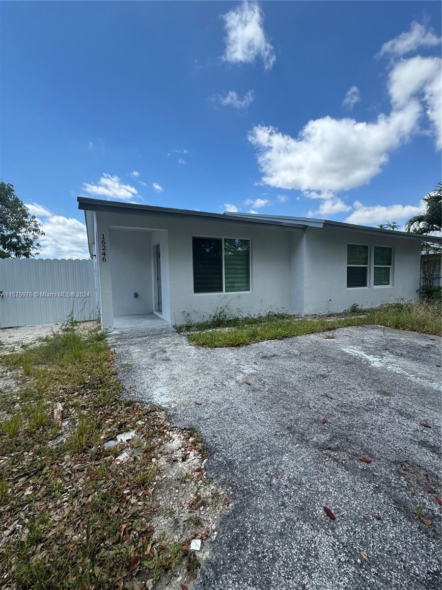 SPACIOUS FULLY REMODELED SINGLE FAMILY WITH A PATIO. CENTRALLY LOCATED IN HOMESTEAD. 3 BED 2 BATH. MOVE IN READY!