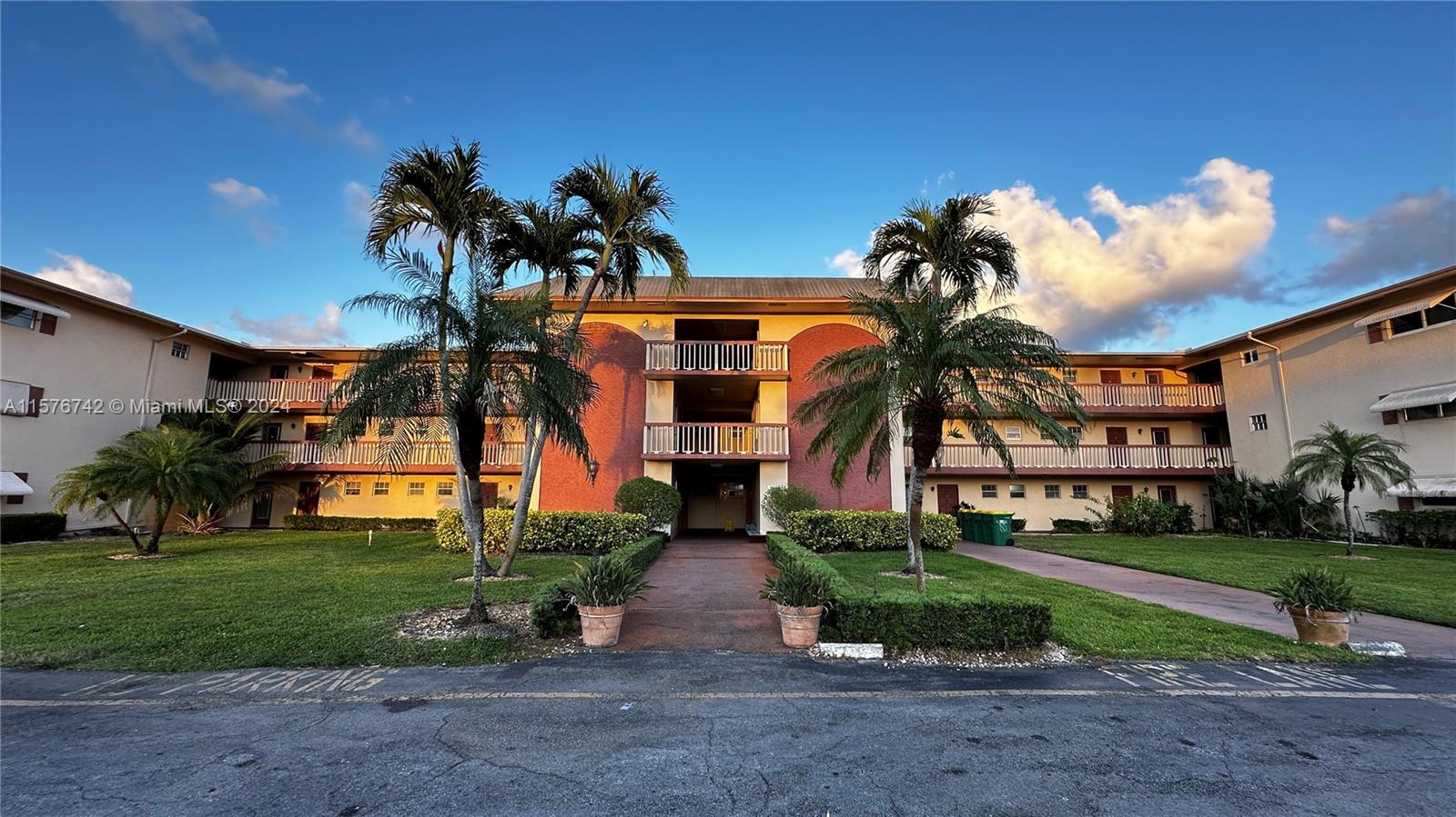 Undisclosed For Sale A11576742, FL