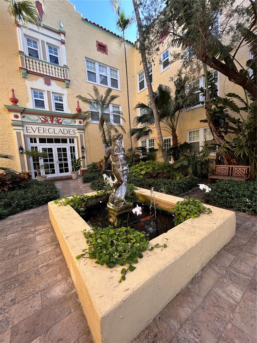 536  14th St #108 For Sale A11577154, FL
