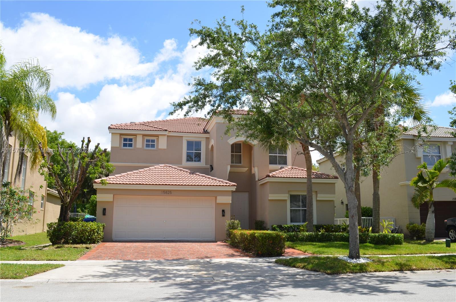 15825 SW 49th Ct  For Sale A11577274, FL