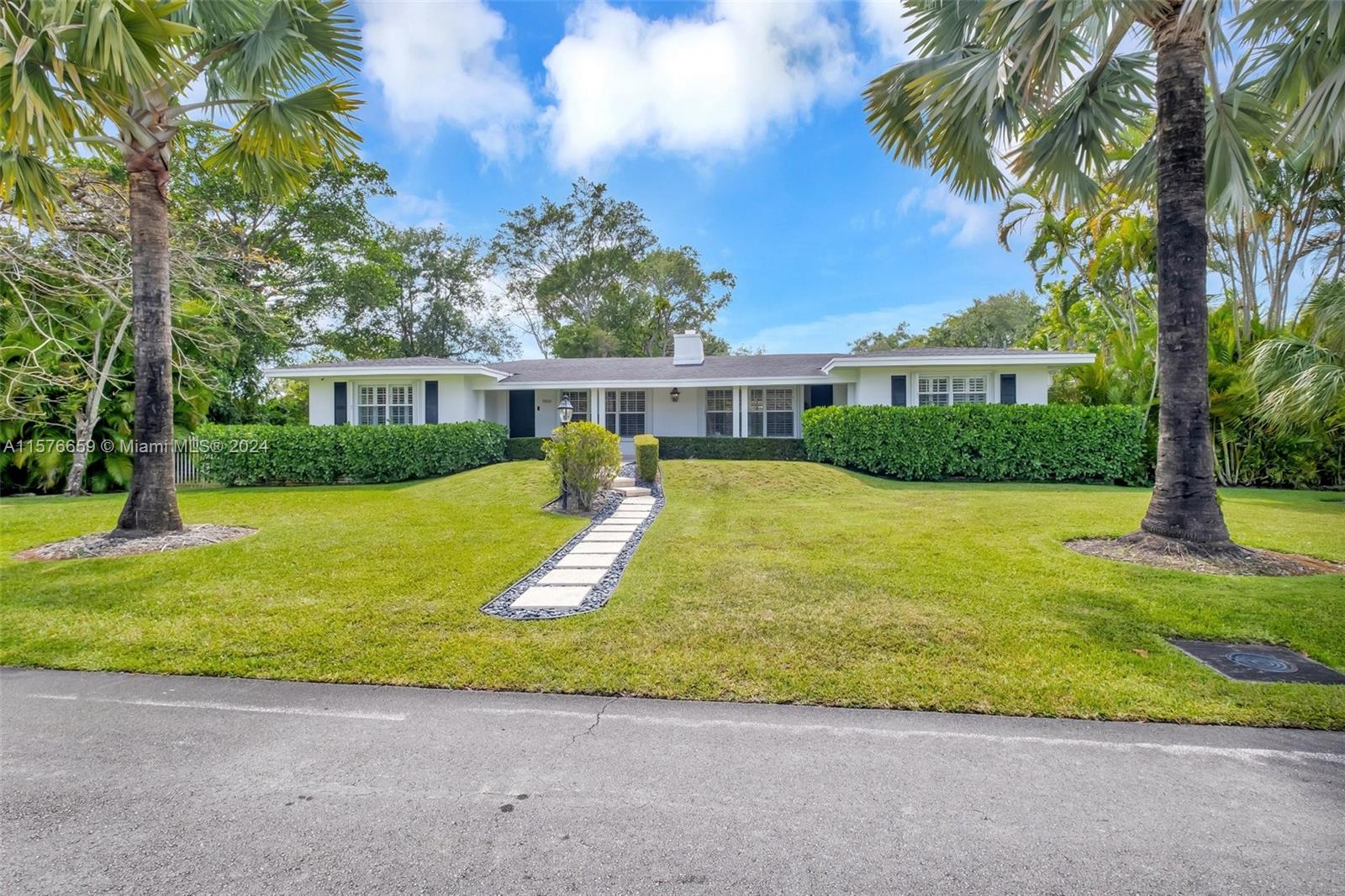RARE FIND IN S. MIAMI. LARGE LOT PLUS 1/8 INTEREST IN PARK DIRECTLY IN FRONT. QUIET LOW TRAFFIC CIRCLE. TOTALLY RENOVATED HOME WITH THREE BEDROOMS PLUS DEN/OFFICE,  EAT-IN KITCHEN, FAMILY ROOM, 1 CAR GARAGE, SCREENED PORCH AND PATIO. INSIDE LAUNDRY ROOM. FORMAL LIVING ROOM WITH FIREPLACE. ROOM FOR POOL.
