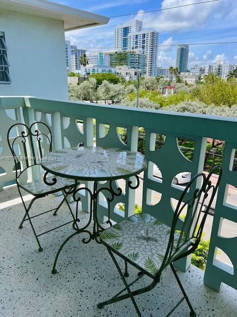 1100  11th St #405 For Sale A11577387, FL