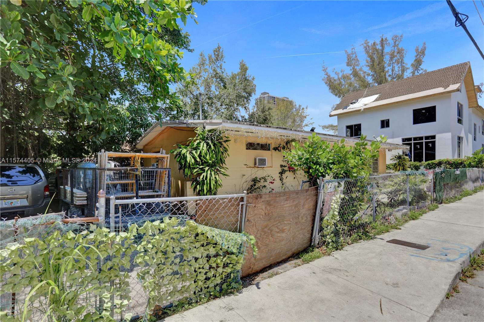 Listing Photo 9