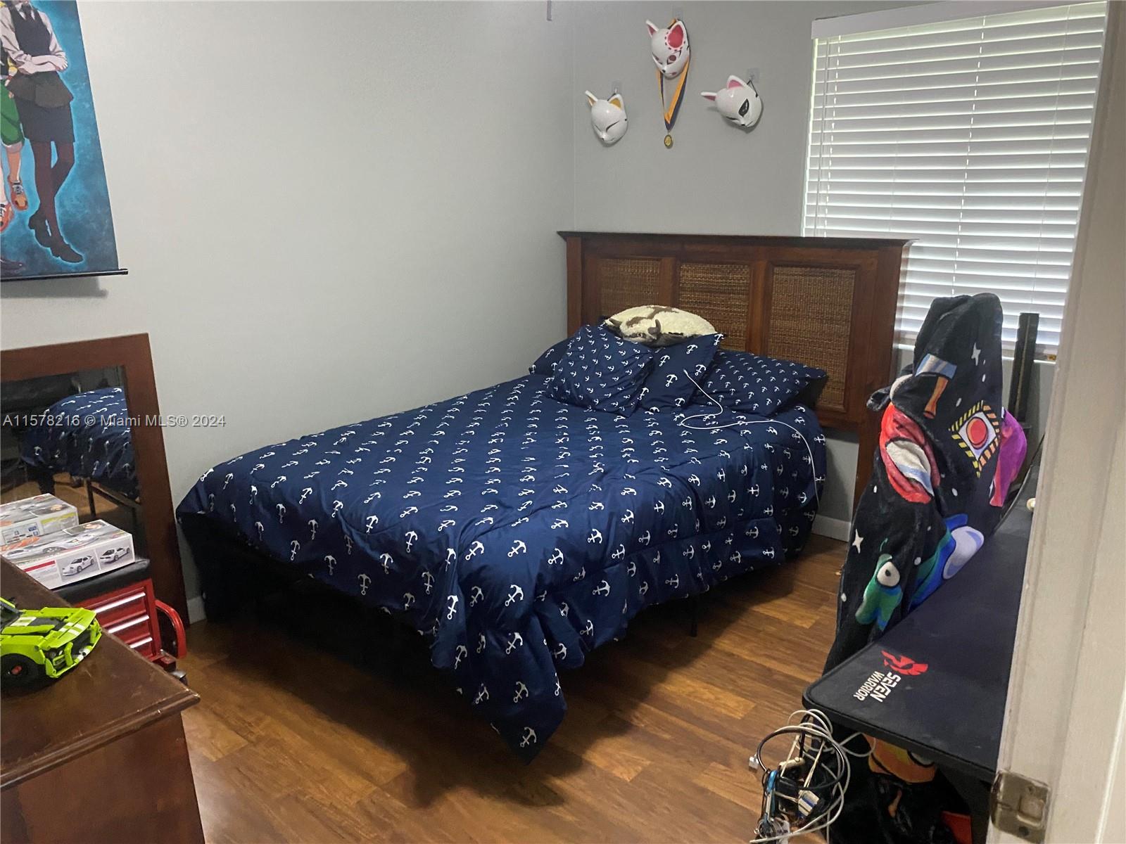 Listing Photo 10