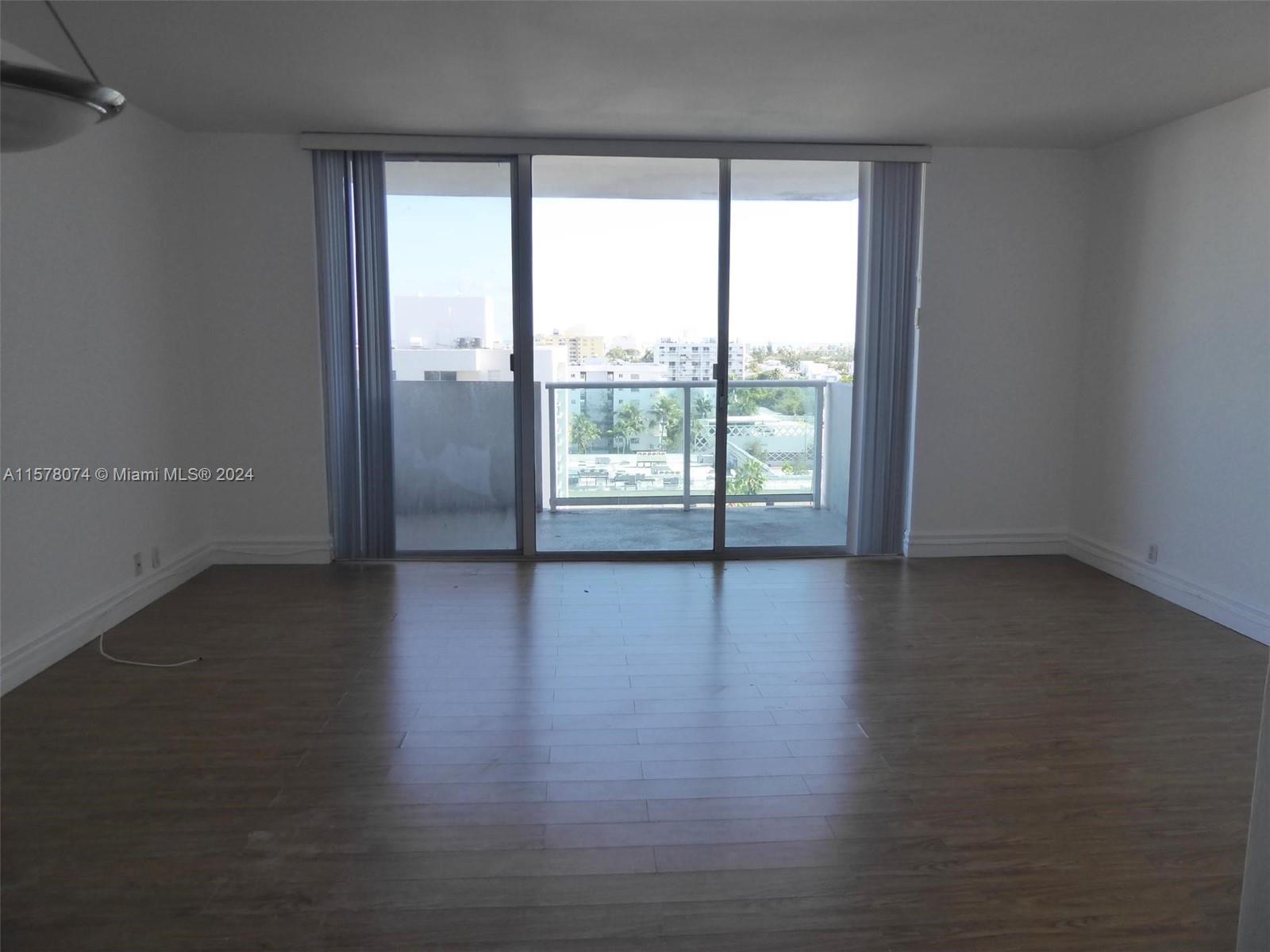 Spacious studio with an open view of the city of Miami Beach. Unit has lots of closet space and a private balcony. Full service building!! Amenities include bay front pool, state of the art gym, valet, 24/7 concierge, mini market and more!! Valet parking available at $85 per month. Cable & internet included in maintenance fee.