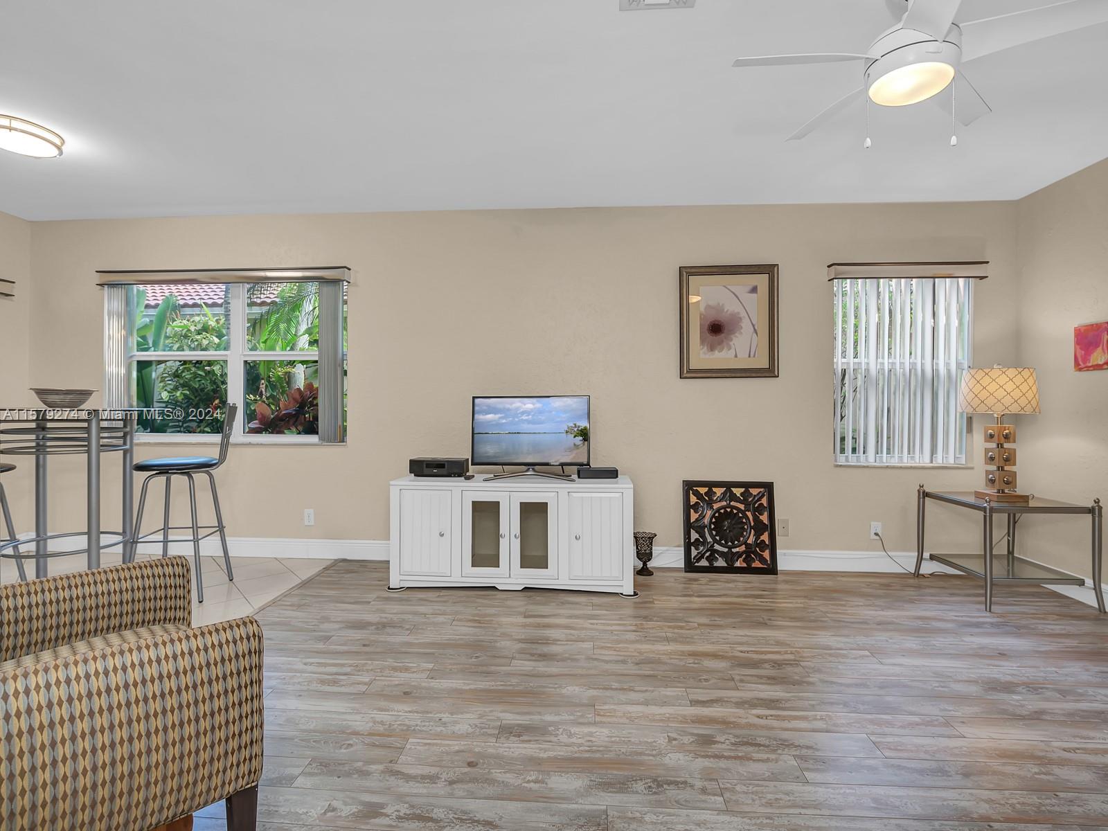 Listing Photo 15