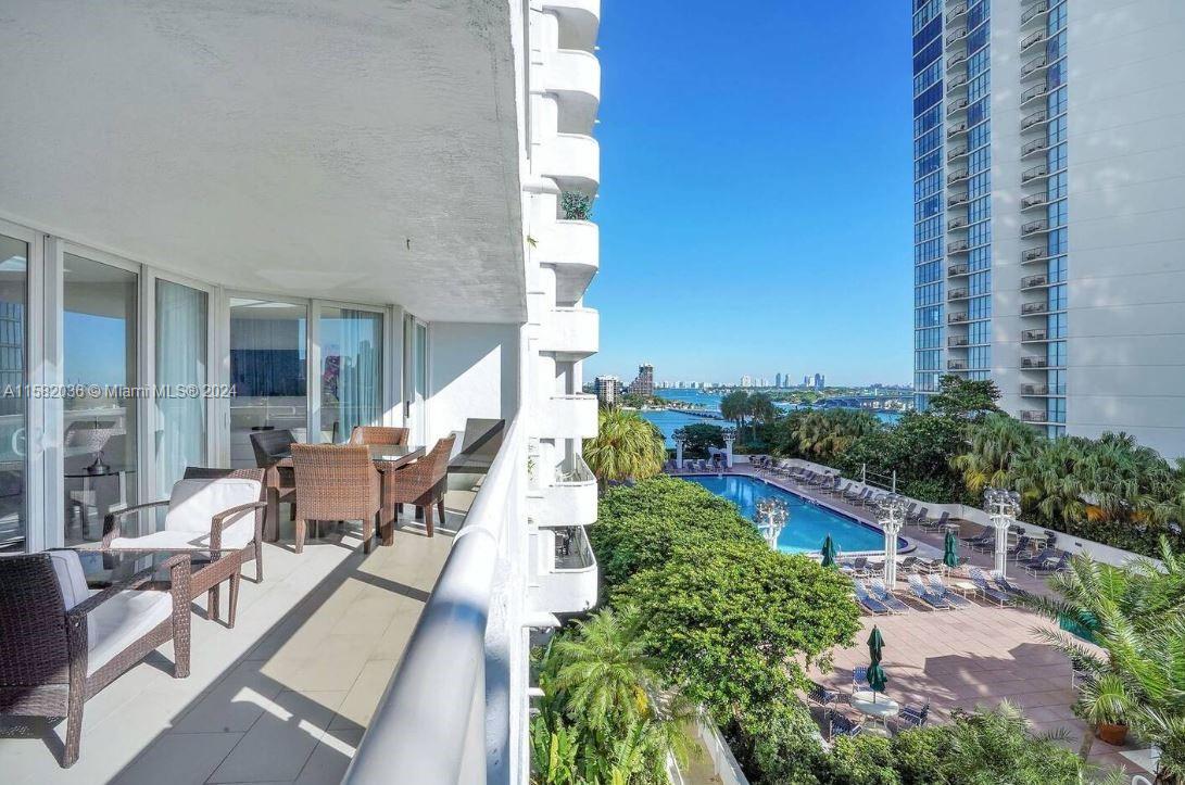 For Rent 3 bedroom, 2 bathroom fully furnished modern condo in the heart of Miami with panoramic views of Biscayne Bay and Miami skyline. Smart home, with a Washer/dryer inside the unit. The building offers a variety of amenities such as 24hr concierge and security, restaurants, salons, retail stores, a food market, a liquor store, pharmacy, pool, gym and more. Easy access to public transportation and just minutes from Brickell, Midtown, Design District, Wynwood, and Miami Beach. 1st month +1 last month +1-month Security Deposit. No subleasing allowed. Include cable & internet. If it's Less That 6 Months is apply Taxes ( 13%).