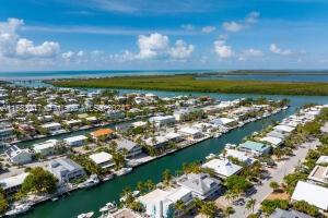 Residential, Plantation Key, Florida image 4