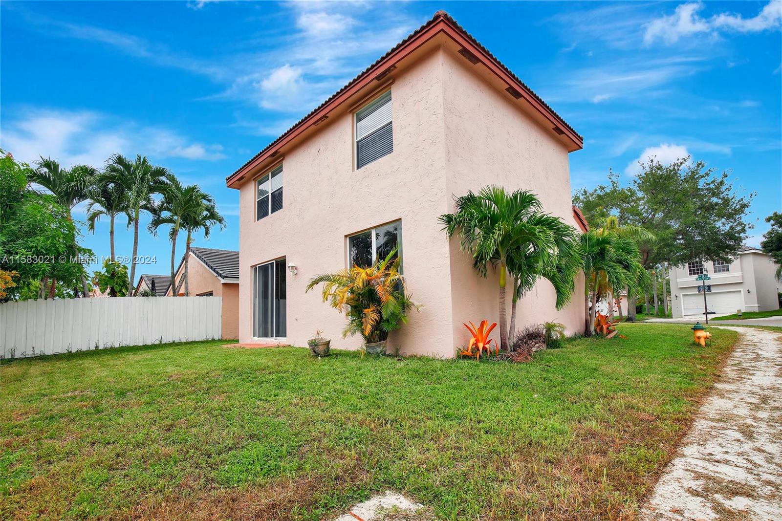 3066 SW 179th Ave, Miramar, Florida image 4