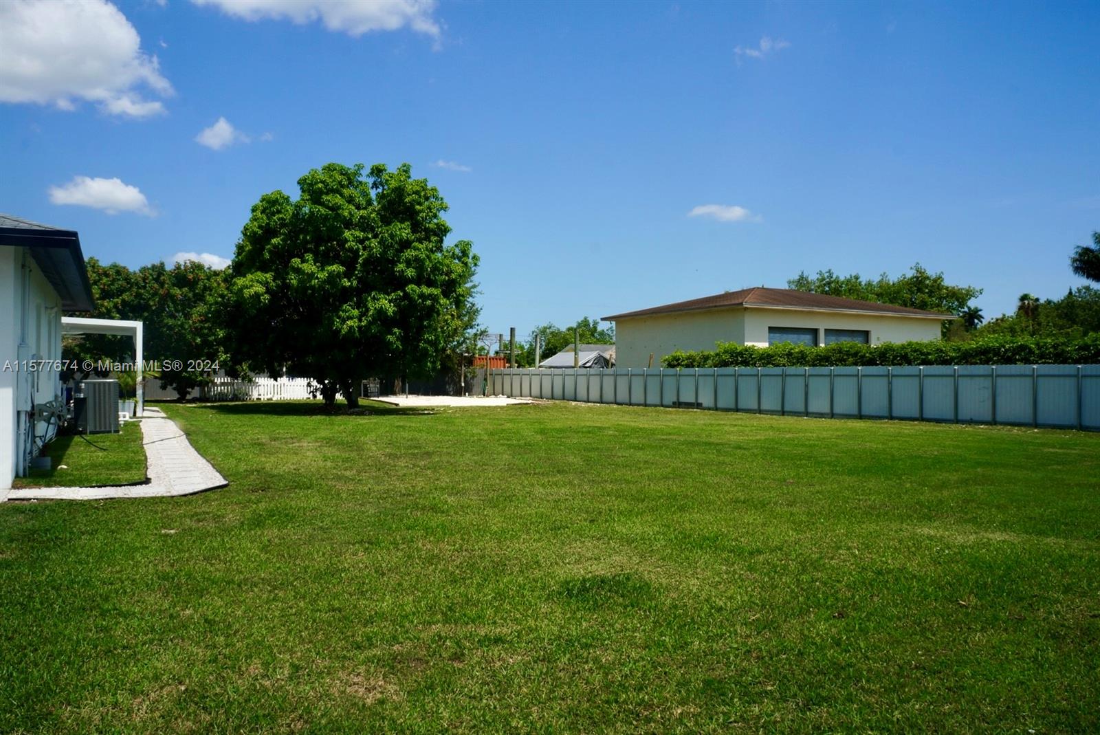 Listing Photo 34