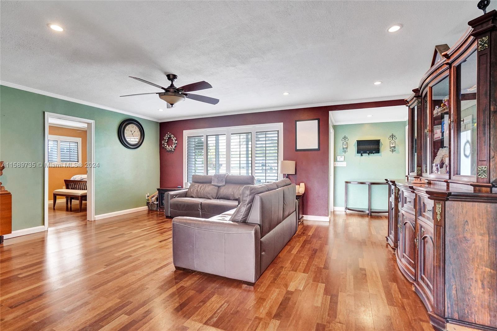 Listing Photo 18
