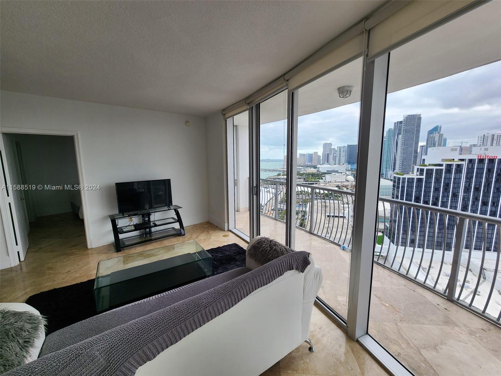 Spectacular Views Of Downtown Miami. 2 Beds/2 Bath Condo With Large Balcony. Floor To Ceiling Windows, Modern Open Kitchen With Stainless Steel Appliances And Granite Countertops, W/d Inside The Unit. Amenities: Pool, Social Events Room, New Gym, Jacuzzi, Bbq Area, Valet Parking, 24/7 Concierge, And Convenience Store. Condo Is Located In The Heart Of Miami Close To The Performing Arts Center, American Airlines Arena, And Bayside Marketplace Within Short Driving Distance From Miami Beach And Airport. Short Distance To Areas Of Wynwood, Midtown, Downtown, And Brickell By Transiting On The Free Metro-Mover.