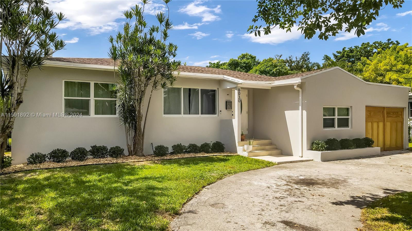 Nicely updated 4 BD, 2 BA single-family home located in a lovely cul-de-sac in the heart of South Miami.
Property features a large Florida room with tons of natural light, updated kitchen with granite countertops and stainless steel appliances, full stackable washer and dryer and more.  The master bedroom is very spacious with French entry doors and a master bathroom which includes jetted tub/shower and dual sinks amongst other things. The home sits on an expansive lot with over 11,000 SF including several maturefruit trees (Mango trees, Banana trees, and Sugar cane). Just a few minutes away from the South Miami Hospital, Sunset Mall, Whole Foods, and the University of Miami. Nearby properties selling for over $1M!