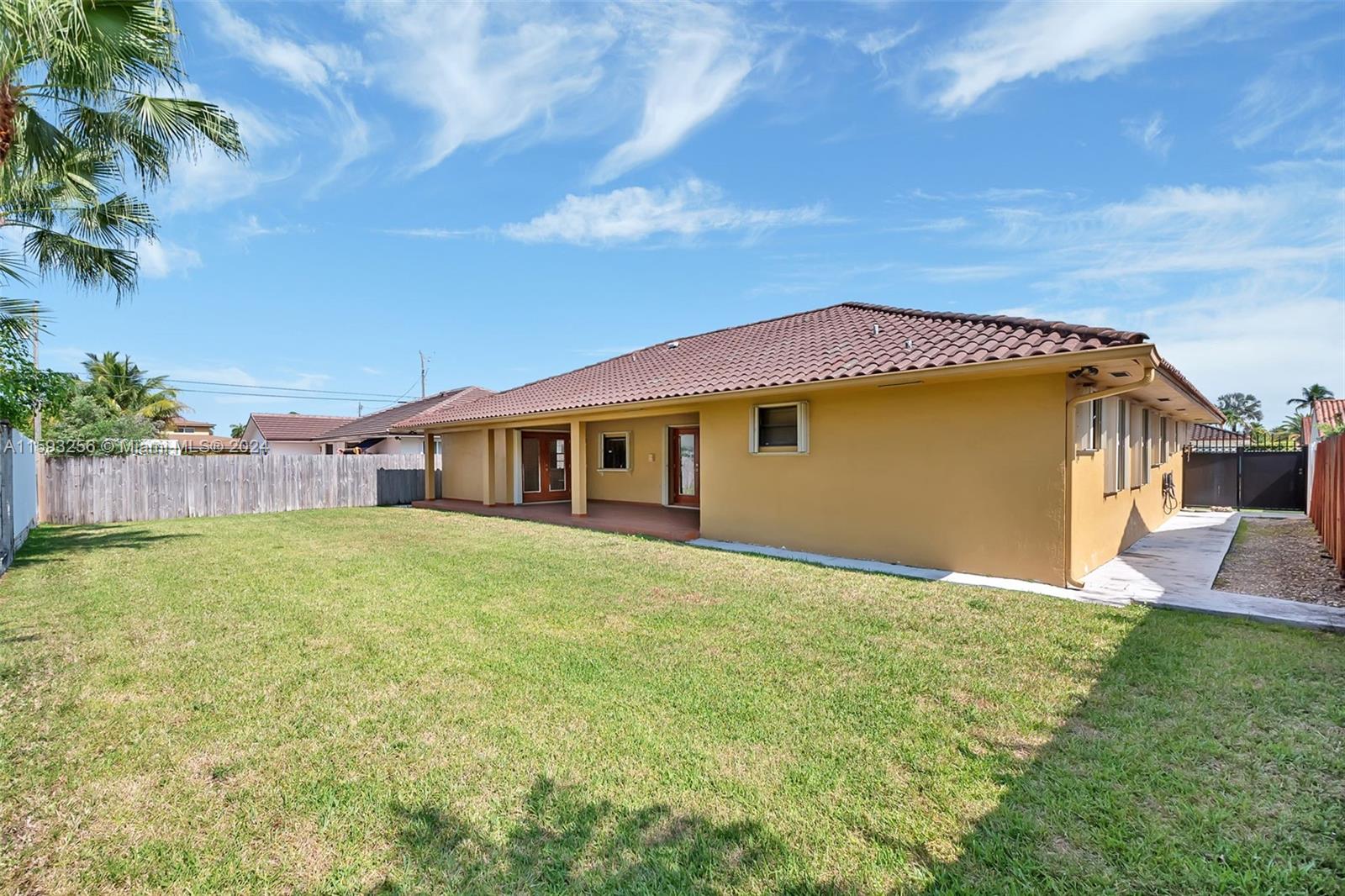 Listing Photo 6