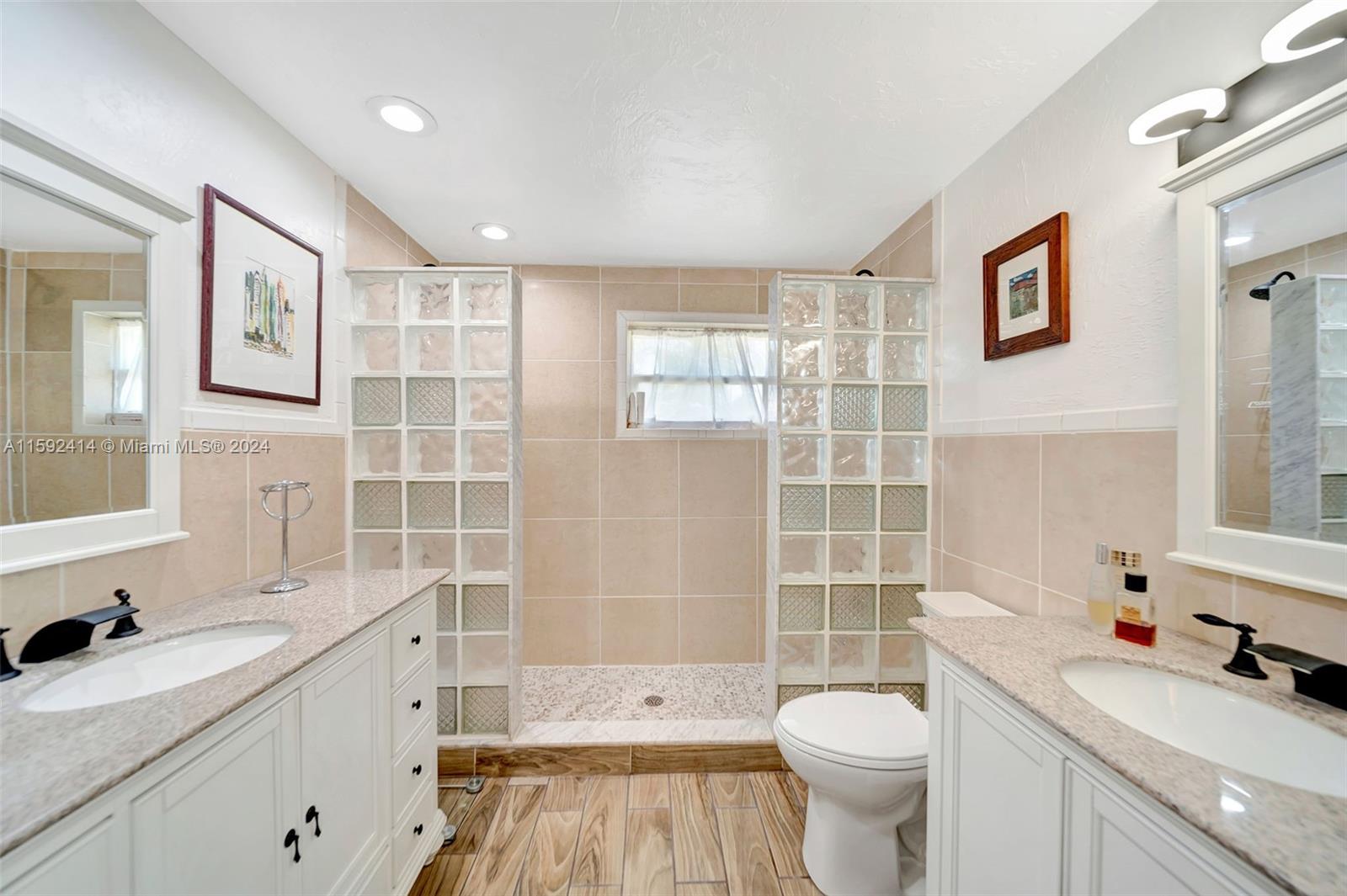 Listing Photo 22
