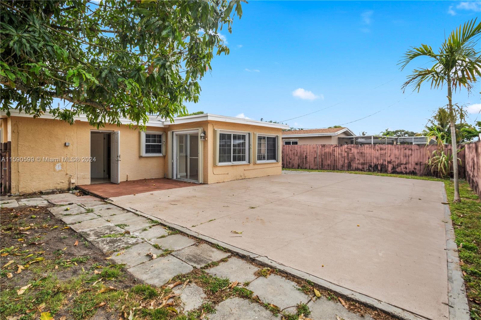 Listing Photo 9
