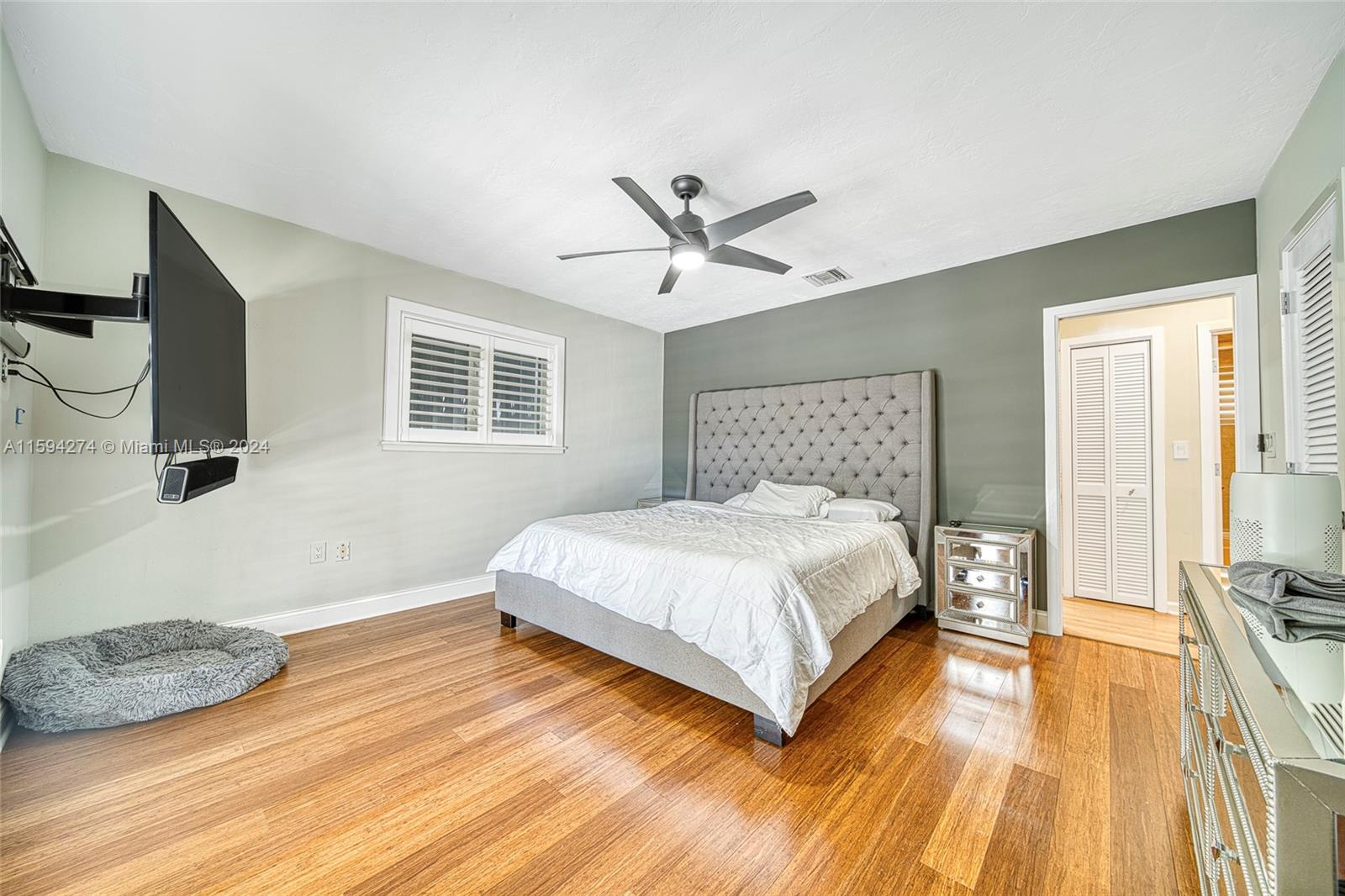 Listing Photo 15