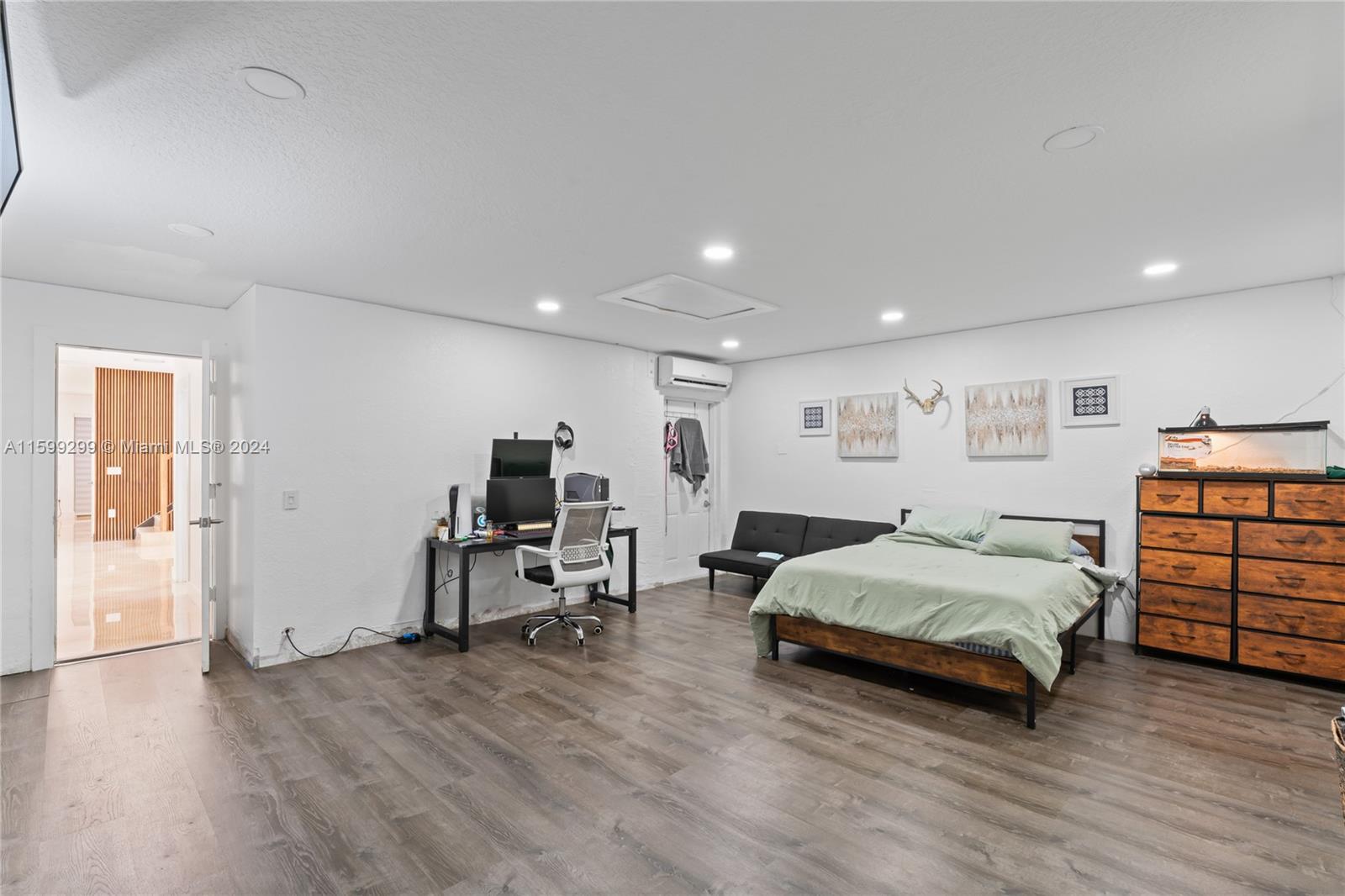 Listing Photo 18