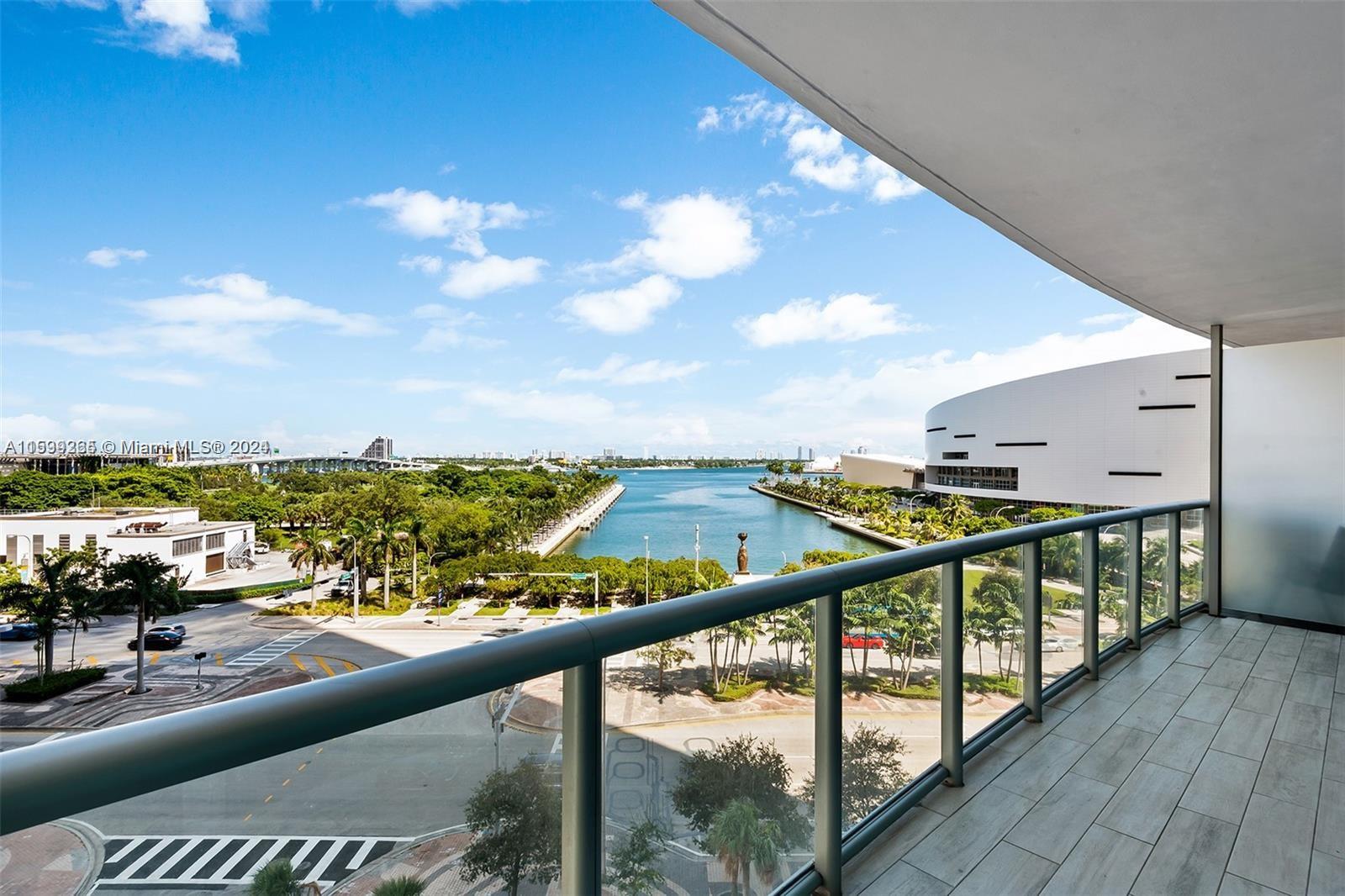 Spacious, light-filled 1/1.5 condo at Marina Blue in Downtown Miami! Take in picturesque sunrises overlooking Biscayne Bay from every room! Stainless steel appliances, finished walk-in closet, and oversized bathroom with dual sinks; few upgrades to mention in this amazing unit! Live in coveted Downtown Miami and enjoy an urban lifestyle! Short drive to the Airport and the Beaches. Walking distance to the best dining, shopping, and lifestyle Miami has to offer including the Perez Art Museum, Frost Science, and the Kaseya Arena! Amenities include gym, beach volleyball court, BBQs, 2 pools, clubroom, and more! Tenant occupied until October 23, 2024. 48 HOUR NOTICE REQUIRED.