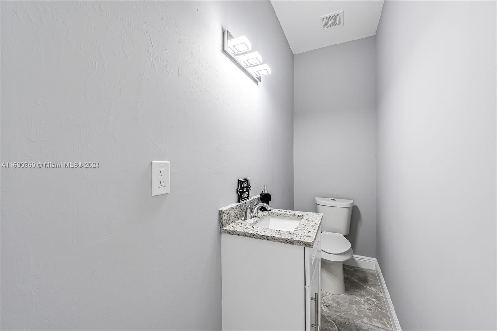 Listing Photo 10