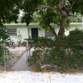 Great Location in the City of South Miami. Borders Coral Gables & Pinecrest. Minutes away from The Palmetto (826) and a straight drive North on Red Rd (57 Ave) to Miami International Airport.  Existing structure is a Three Bedroom One and a Half Bathroom with a fourth bedroom converted garage with an indoor attached laundry room (Ideal for conversion to an Additional Dwelling Unit). Property is in need of updating. Priced based on condition. Great potential to build executive spec home as well. Call today for more info.