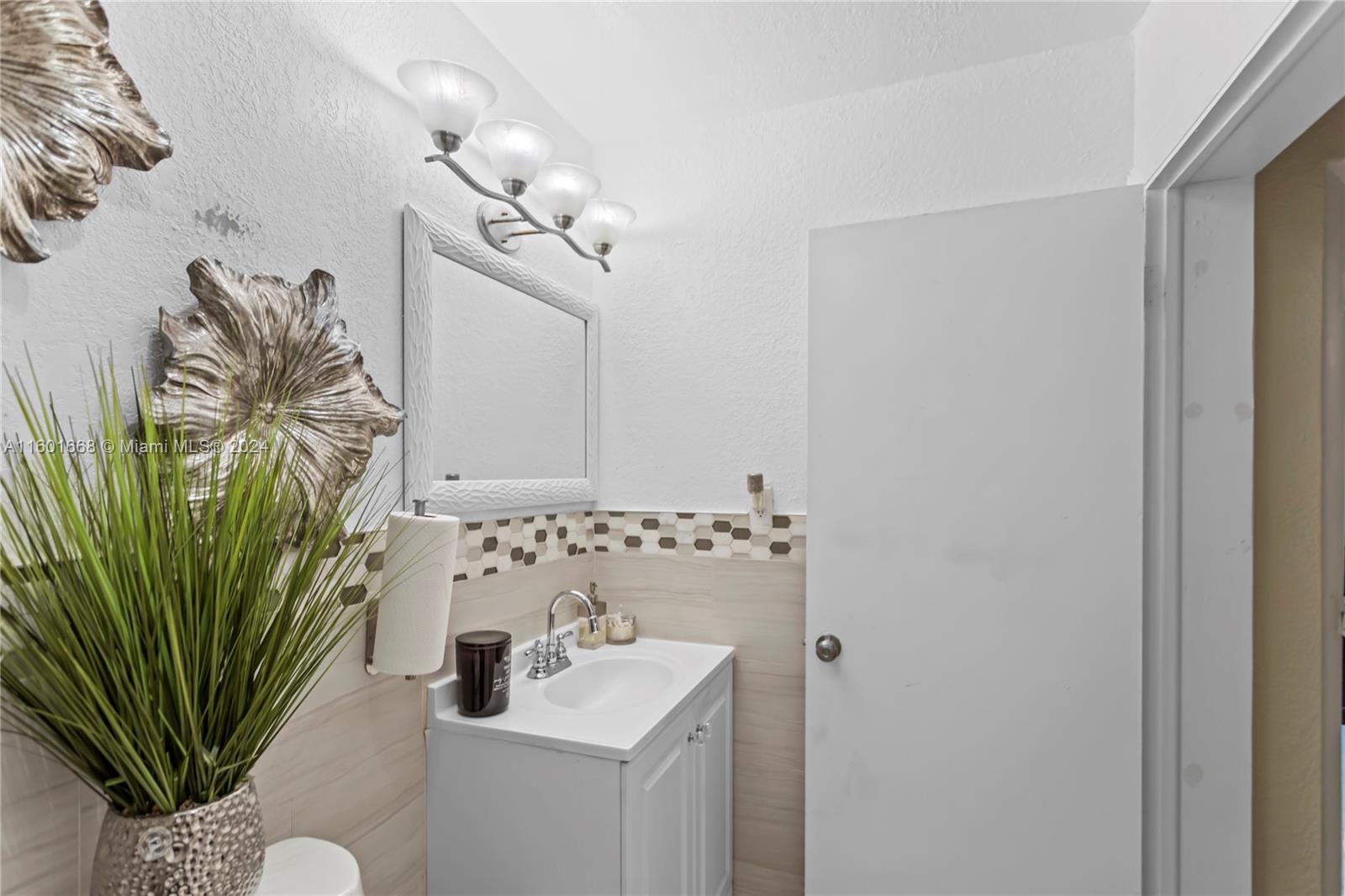Listing Photo 22
