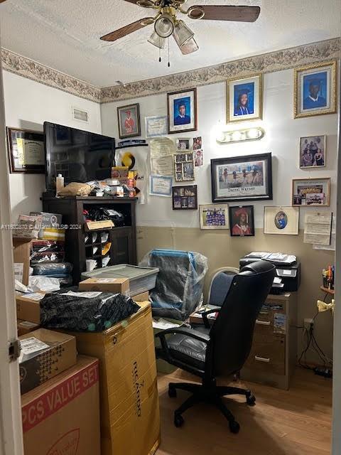 Listing Photo 24