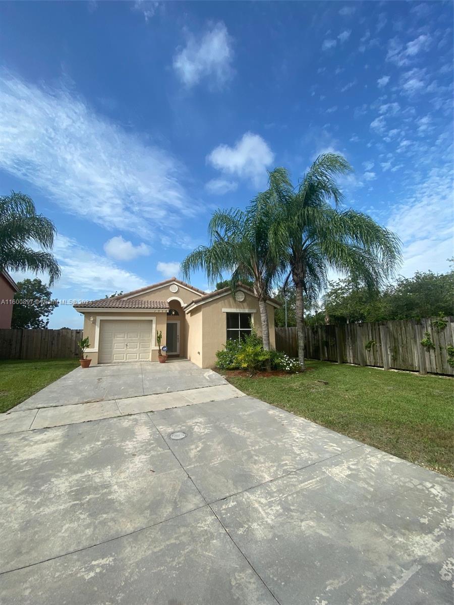 1958 SE 15th Ct, Homestead, Florida image 2