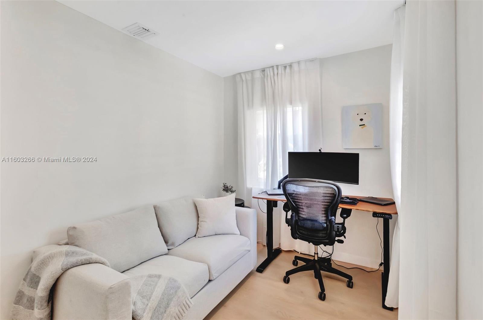 Listing Photo 19