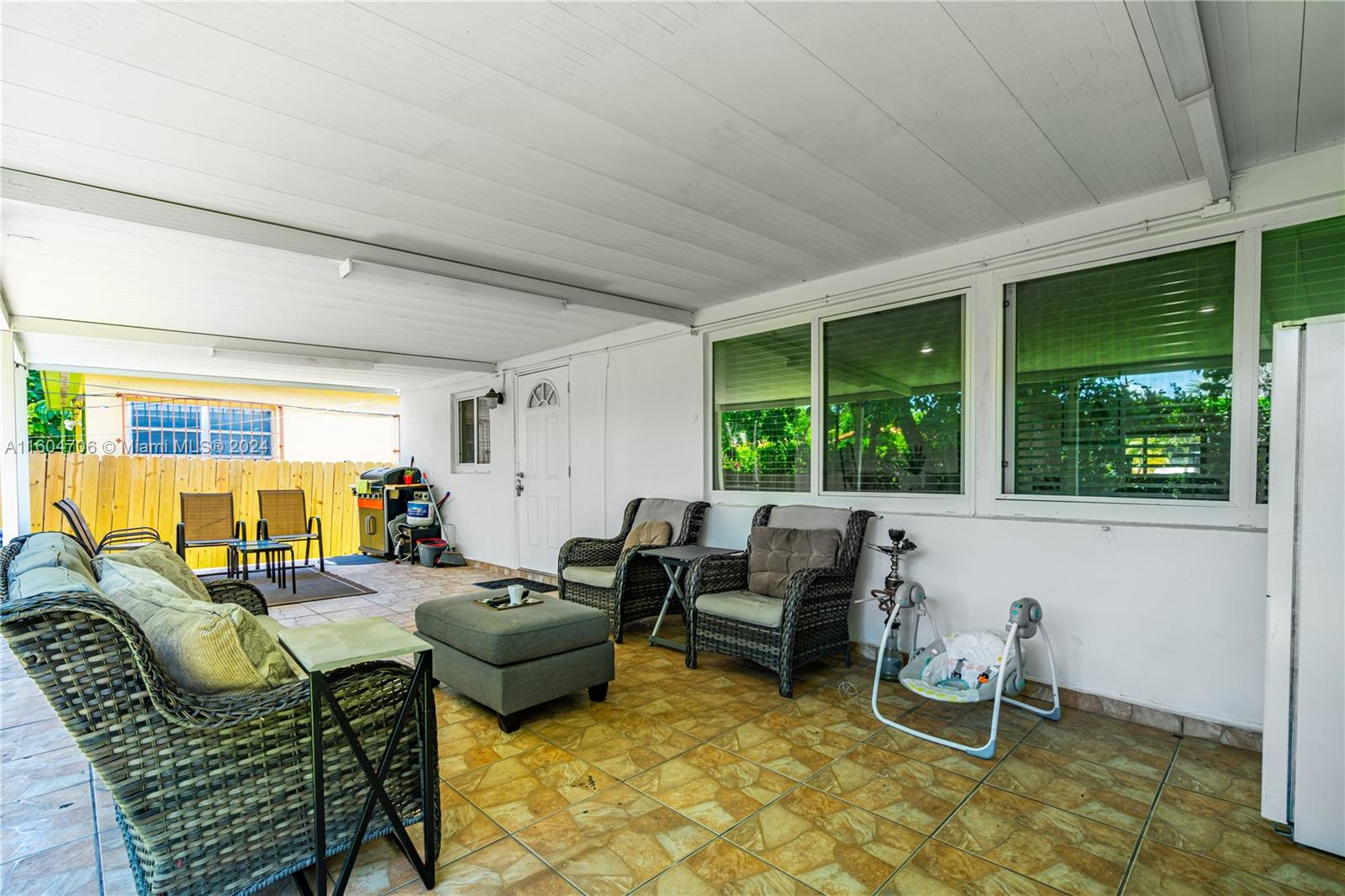 Listing Photo 17