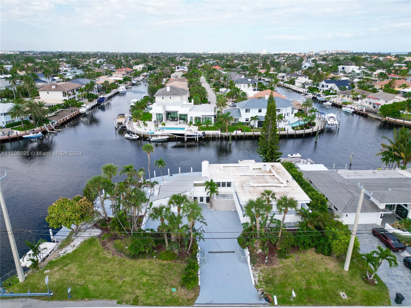 2601 NE 36th St, Lighthouse Point, Florida image 4